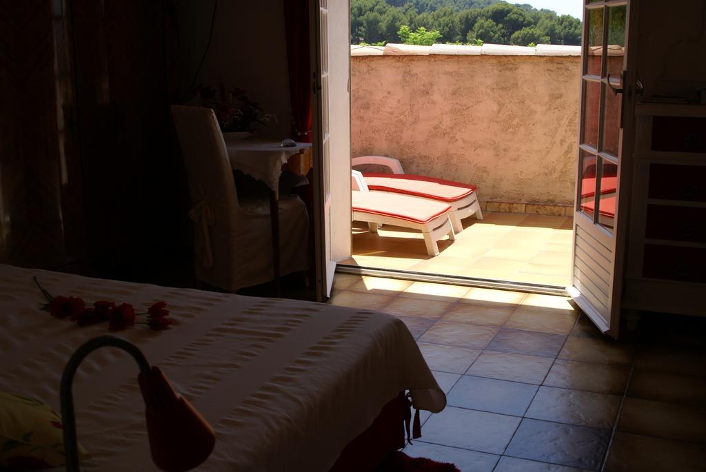 Air Du Temps Bed and Breakfast Ceyreste Habitación foto